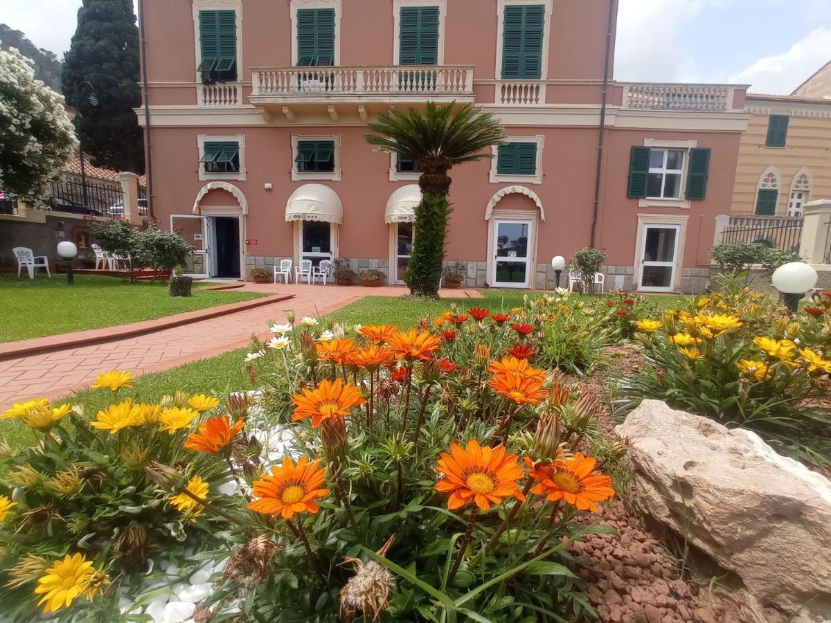 Albergo Mp นอลี ภายนอก รูปภาพ