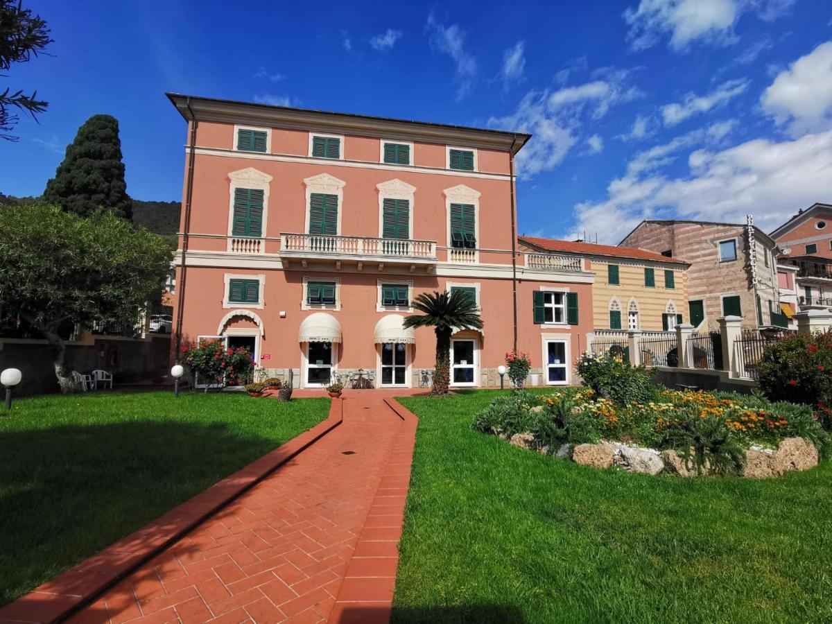 Albergo Mp นอลี ภายนอก รูปภาพ